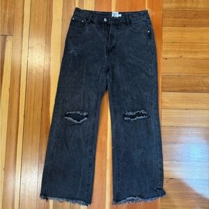 Princess Polly size 4 wide leg black jeans with rip.